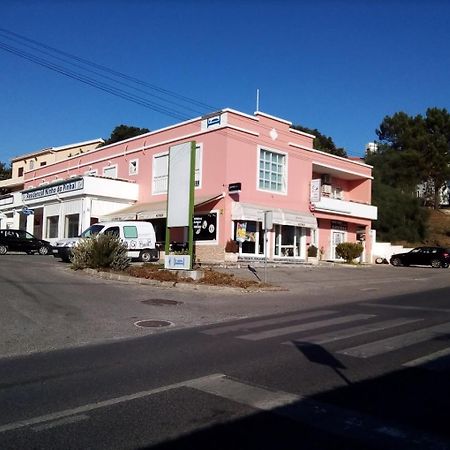 Residencial O Ninho Do Pinhal Hotell Bombardeira Eksteriør bilde